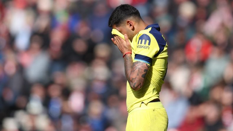 CutiRomero se retiró llorando del campo de juego y fue reemplazado por KevinDanso&nbsp;