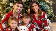 Emiliano Martínez festejó la Navidad junto a su familia en Londres. Emiliano Martínez festejó la Navidad junto a su familia en Londres.