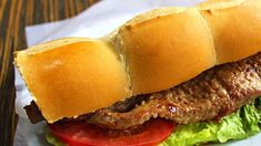 Para los entusiastas de la carne y los aficionados a la buena cocina en Buenos Aires, este lugar es una visita imprescindible. Para los entusiastas de la carne y los aficionados a la buena cocina en Buenos Aires, este lugar es una visita imprescindible.