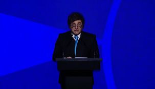 Javier Milei durante su discurso en el Yacht Club de Puerto Madero.