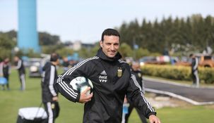 Lionel Scaloni no viajará con la Selección Argentina a Chile. Lionel Scaloni no viajará con la Selección Argentina a Chile.