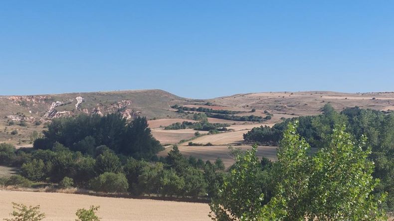 Rodeado por un entorno natural, Arenillas se encuentra a tres horas de Madrid.