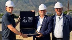 Nakis e Isla Casares visitaron un Centro de Alto Rendimiento en Caracas. Nakis e Isla Casares visitaron un Centro de Alto Rendimiento en Caracas.