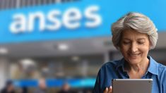 ANSES informó que 1.300.000 jubilados y pensionados cobrarán un incremento en sus haberes. ANSES informó que 1.300.000 jubilados y pensionados cobrarán un incremento en sus haberes.