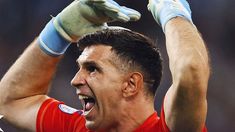 La Selección tuvo otra vez al Dibu. Y no sólo en los penales. La Selección tuvo otra vez al Dibu. Y no sólo en los penales.