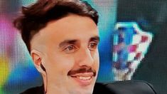 El periodista se convirtió en trending topic. El periodista se convirtió en trending topic.