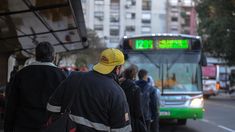 Miles de usuarios se vieron afectados por la medida. Miles de usuarios se vieron afectados por la medida.