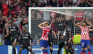 Atlético Madrid tuvo un increíble hecho: erró un penal en el último minuto en la Champions League. Atlético Madrid tuvo un increíble hecho: erró un penal en el último minuto en la Champions League.