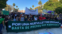 Denunciaron que la violencia institucional es una de las formas más visibles del prohibicionismo. Denunciaron que la violencia institucional es una de las formas más visibles del prohibicionismo.