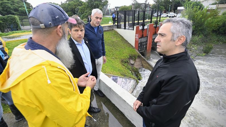 Axel Kicillof monitoreó la tormenta desde Berisso.