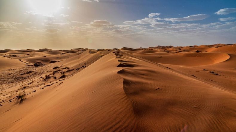 Qué esta oculto en el medio del Sahara.