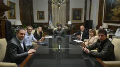 La mesa política se relanzó tras la derrota en las legislativas bonaerenses. La mesa política se relanzó tras la derrota en las legislativas bonaerenses.