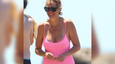 El look playero de Julia Roberts a sus 54 años El look playero de Julia Roberts a sus 54 años