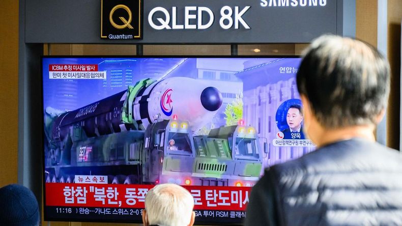 Corea del Norte disparó un misil balístico intercontinental que aterrizó en aguas de Japón.