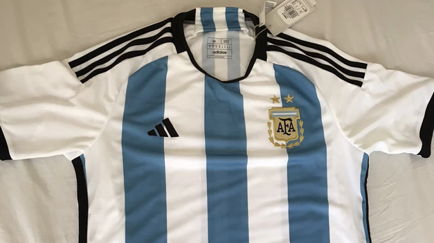 Cómo diferenciar la camiseta de Argentina trucha de la original.
