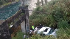 Una familia argentina sufrió un accidente en Chile. Una familia argentina sufrió un accidente en Chile.