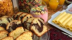 La tarifa incluye una gran variedad de productos dulce y salados para deleitarse La tarifa incluye una gran variedad de productos dulce y salados para deleitarse