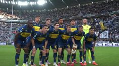 Genoa con la azul y oro. Genoa con la azul y oro.