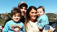 Iguales a papá: los hijos de Leo Messi, cada día más parecidos al futbolista Iguales a papá: los hijos de Leo Messi, cada día más parecidos al futbolista