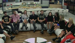 La décima gala de nominación dejó varias sorpresas y una Casa al rojo vivo. La décima gala de nominación dejó varias sorpresas y una Casa al rojo vivo.