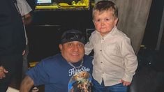 Hasbulla junto a Maxi Martínez. Hasbulla junto a Maxi Martínez.