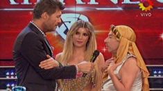 Pidió perder y la gente le dio el gusto: Noelia eliminó a Pachano del certamen Pidió perder y la gente le dio el gusto: Noelia eliminó a Pachano del certamen