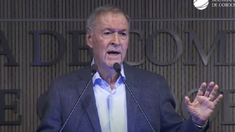 Juan Schiaretti le deseó el mayor de los éxitos a Javier Milei.