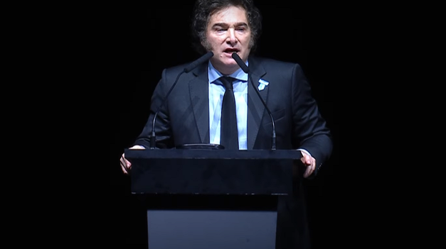 Javier Milei apuntó contra el presidente de la Feria del Libro: Gracias Kirchnerista