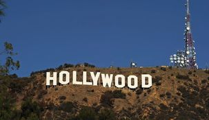 La ciudad aplica graves multas por irrumpir el espacio donde se encuentra el cartel de Hollywood.