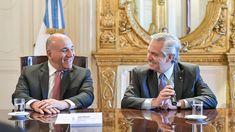 Juan Manzur habló en conferencia de prensa esta mañana. Juan Manzur habló en conferencia de prensa esta mañana.
