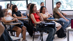 La Universidad Nacional de Almirante Brown es una institución pública y gratuita. La Universidad Nacional de Almirante Brown es una institución pública y gratuita.