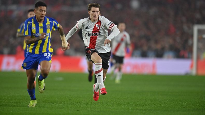 Colidio fue el autor del primer gol de River, de penal.