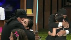 Alfa le dijo un secreto a Romina en Gran Hermano. Alfa le dijo un secreto a Romina en Gran Hermano.