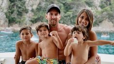 Antonela Roccuzzo confirmó la llegada de la nueva integrante a la familia Messi. Antonela Roccuzzo confirmó la llegada de la nueva integrante a la familia Messi.