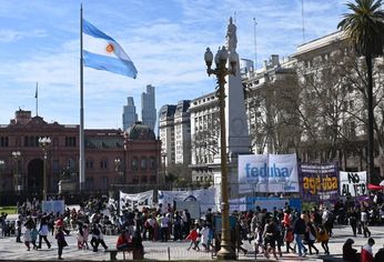 C5N | Clases Abiertas UBA Plaza de Mayo 10 septiembre 2025