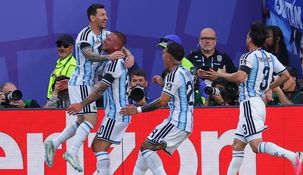 Messi festejando el triunfo de la Scaloneta ante Suiza este sábado 11 de julio en Kansas.