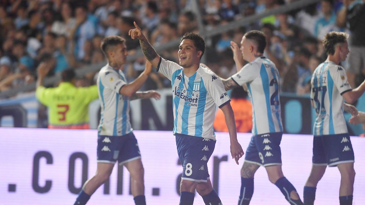 Racing goleó a Belgrano con una gran actuación de Juanfer Quintero y  terminó primero en su zona
