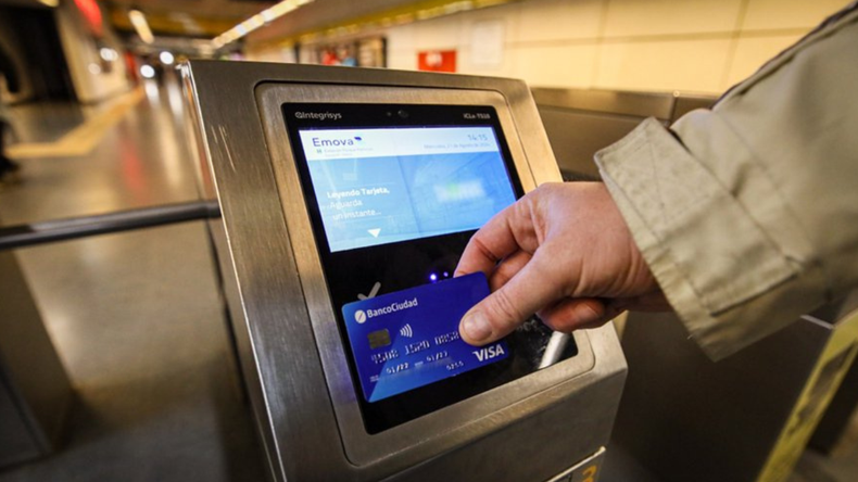 Banco ofrece el 100% de reintegro del boleto en subte: cómo acceder al beneficio