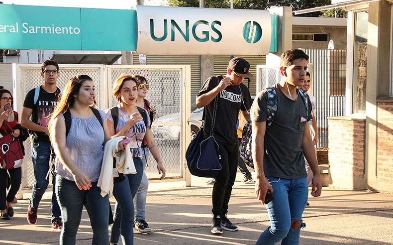 Universidades exigen al Gobierno la actualización del presupuesto: Si esto sigue así vamos a tener que cerrar