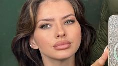 La China Suárez se refirió al supuesto vínculo con Maxi López. La China Suárez se refirió al supuesto vínculo con Maxi López.