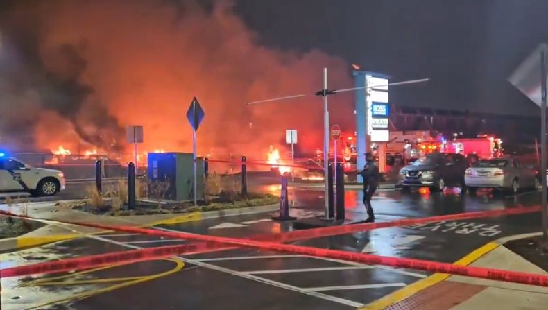 Dos días después de la tragedia de Washington, nuevo accidente aéreo en Estados Unidos: se estrelló un avión en Filadelfia