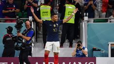 Kylian Mbappé mostró su alegría tras el pase a cuartos de Francia en el Mundial Qatar 2022. Kylian Mbappé mostró su alegría tras el pase a cuartos de Francia en el Mundial Qatar 2022.
