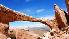 Turismo en Argentina: conocé este puente natural de piedra ideal para el trekking. Turismo en Argentina: conocé este puente natural de piedra ideal para el trekking.