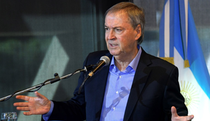 El gobierno de Juan Schiaretti rechazó la decisión del Banco Central por ser perjudicial para la provincia.