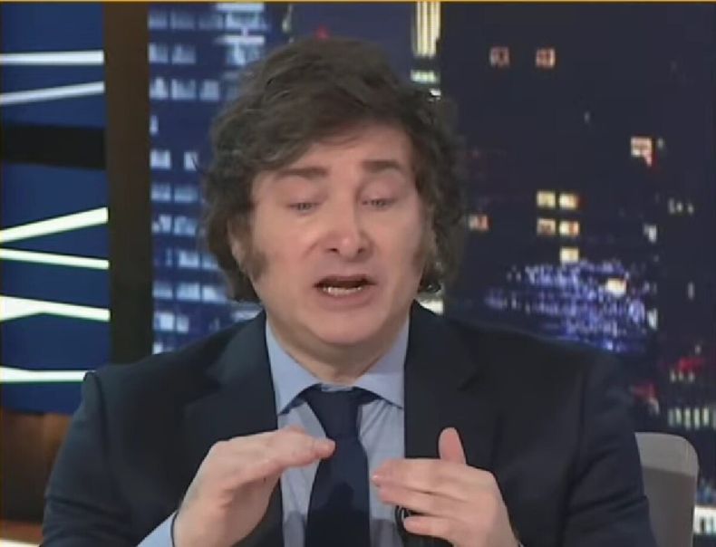 Javier Milei visitó el estudio de LN+.