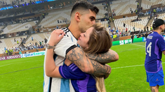 Karen Cavaller completó su carrera en Recursos Humanos mientras acompañaba a Cuti Romero en su trayectoria europea. Karen Cavaller completó su carrera en Recursos Humanos mientras acompañaba a Cuti Romero en su trayectoria europea.