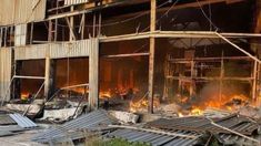 Un almacén de la ONG humanitaria fue incinerado por completo tras el ataque ruso con drones Un almacén de la ONG humanitaria fue incinerado por completo tras el ataque ruso con drones