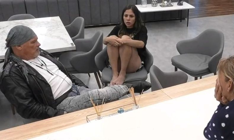 Los participantes incorporaron a Cata tras la salida de la Tora.