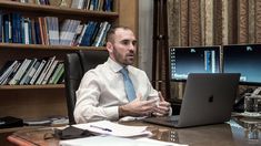 El economista, en tiempos de gestión, en su despacho. El economista, en tiempos de gestión, en su despacho.