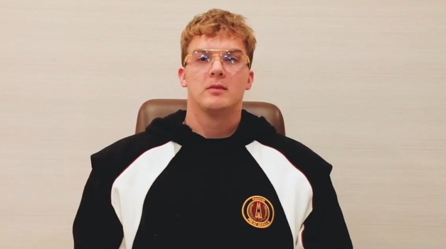 Hayden Davis, en la mira de la Justicia.